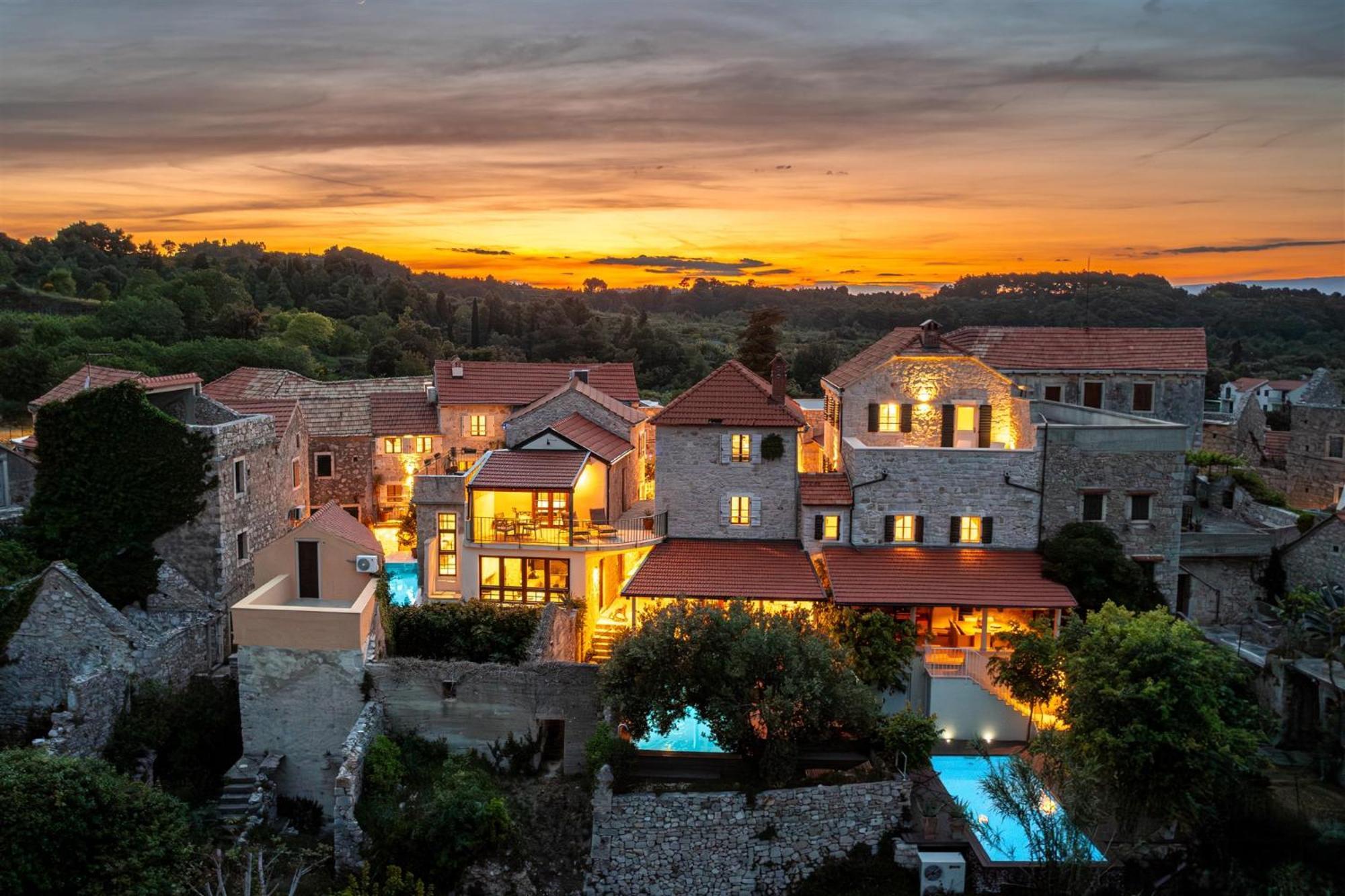 Dvor Pitve Villas Єлса Екстер'єр фото